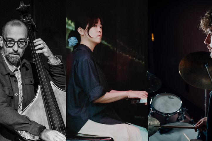 Das Jihye Kim Trio in drei Bildern: Martin Gruet am Kontrabass, Jihye Kim am Klavier, Frederik Palupski am Schlagzeug.