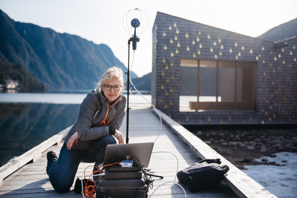 The composer and sound artist Natasha Barrett will be a guest at the HfK Bremen on December 11, 2023.