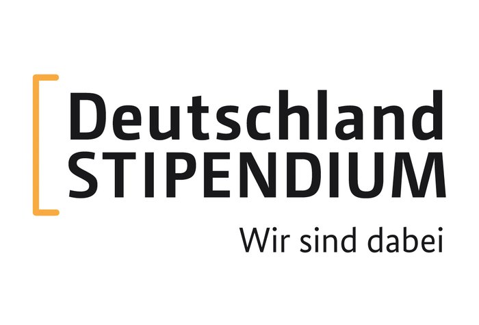 Logo Deutschlandstipendium mit dem Zusatz „Wir sind dabei“.